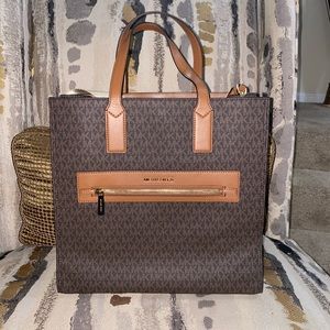 Michael Kors Kenly Large Logo Tote Bag